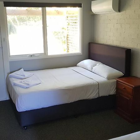 Bateau Bay Hotel Экстерьер фото