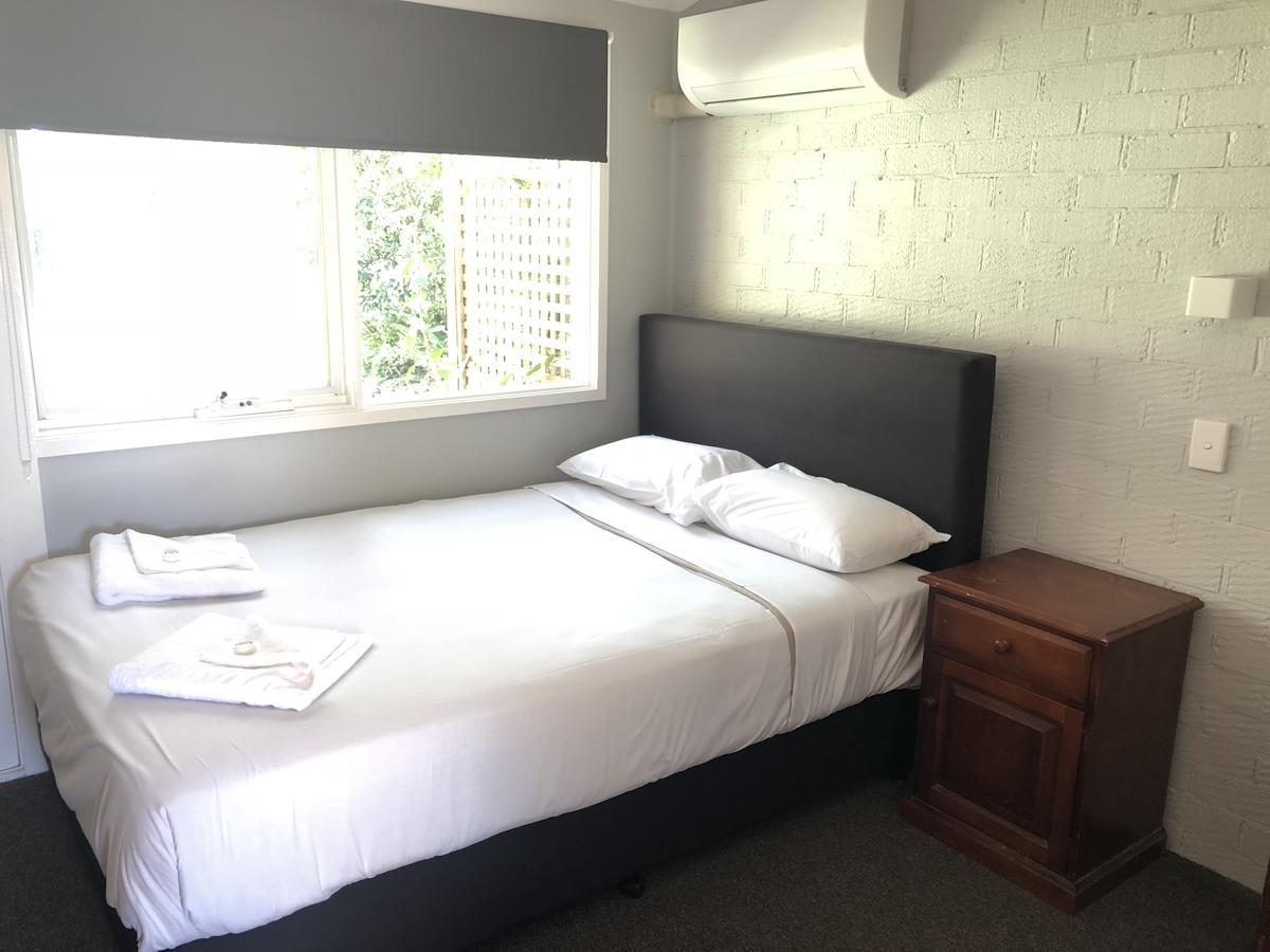 Bateau Bay Hotel Экстерьер фото